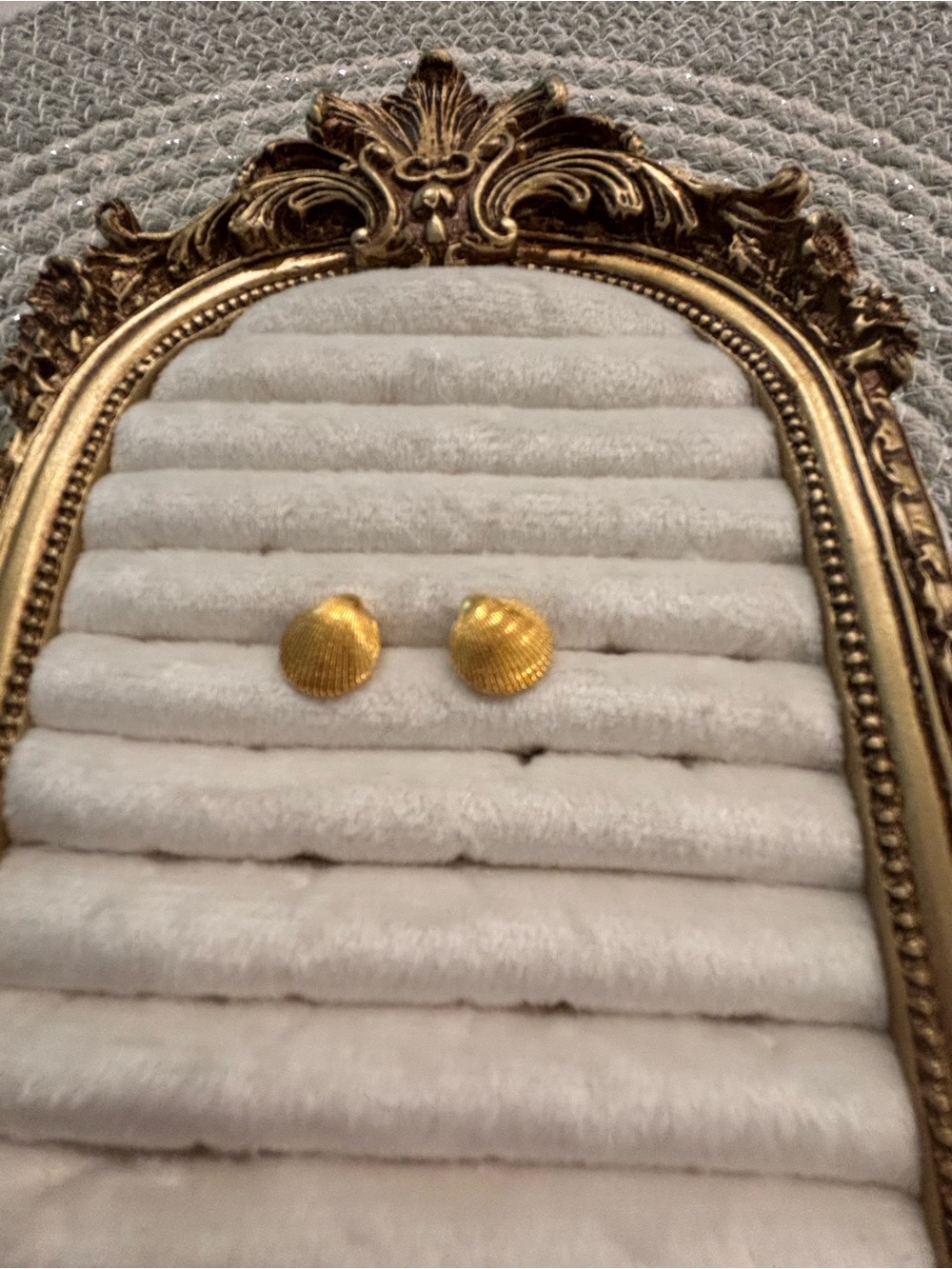 Vintage Gold Shell Stud Earrings - Women Jewelry